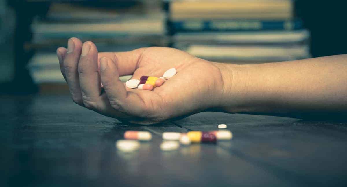 How to Recognize Prescription Drug Abuse Symptoms